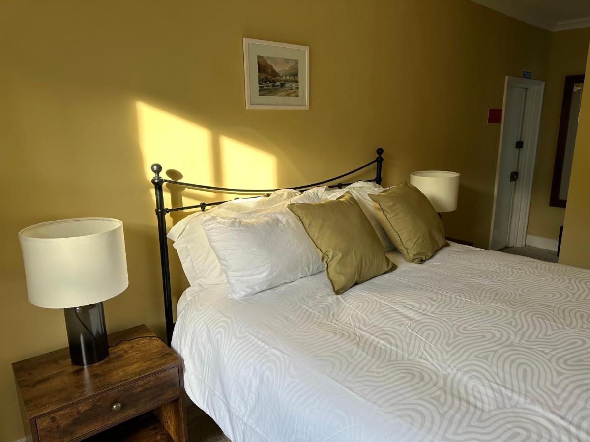 The Old Bakehouse Bed & Breakfast Colyton Екстериор снимка